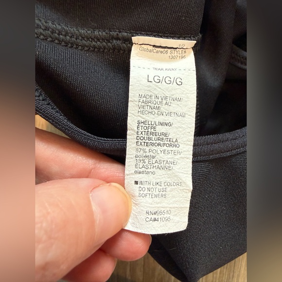 Under Armour Black Crossback Mid Sports Bra - Picture 8 of 10